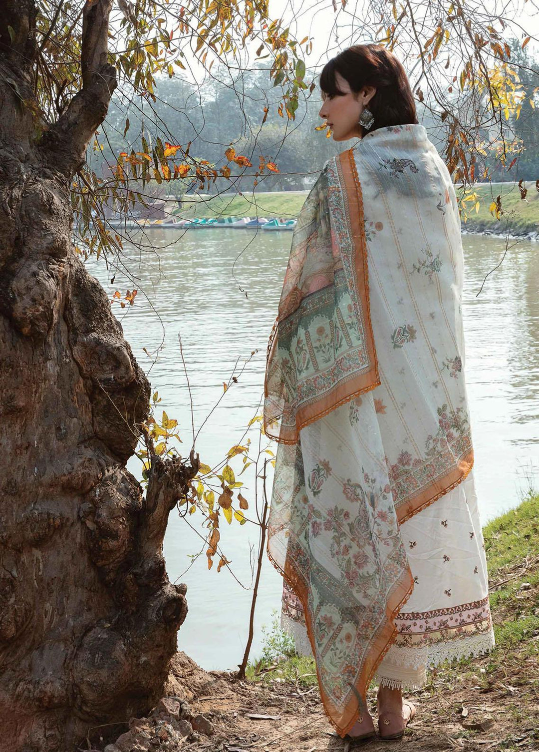 Qline by Qalamkar Embroidered Lawn Suits Unstitched 3 Piece QLM23Q AK-07 Hana - Luxury Collection