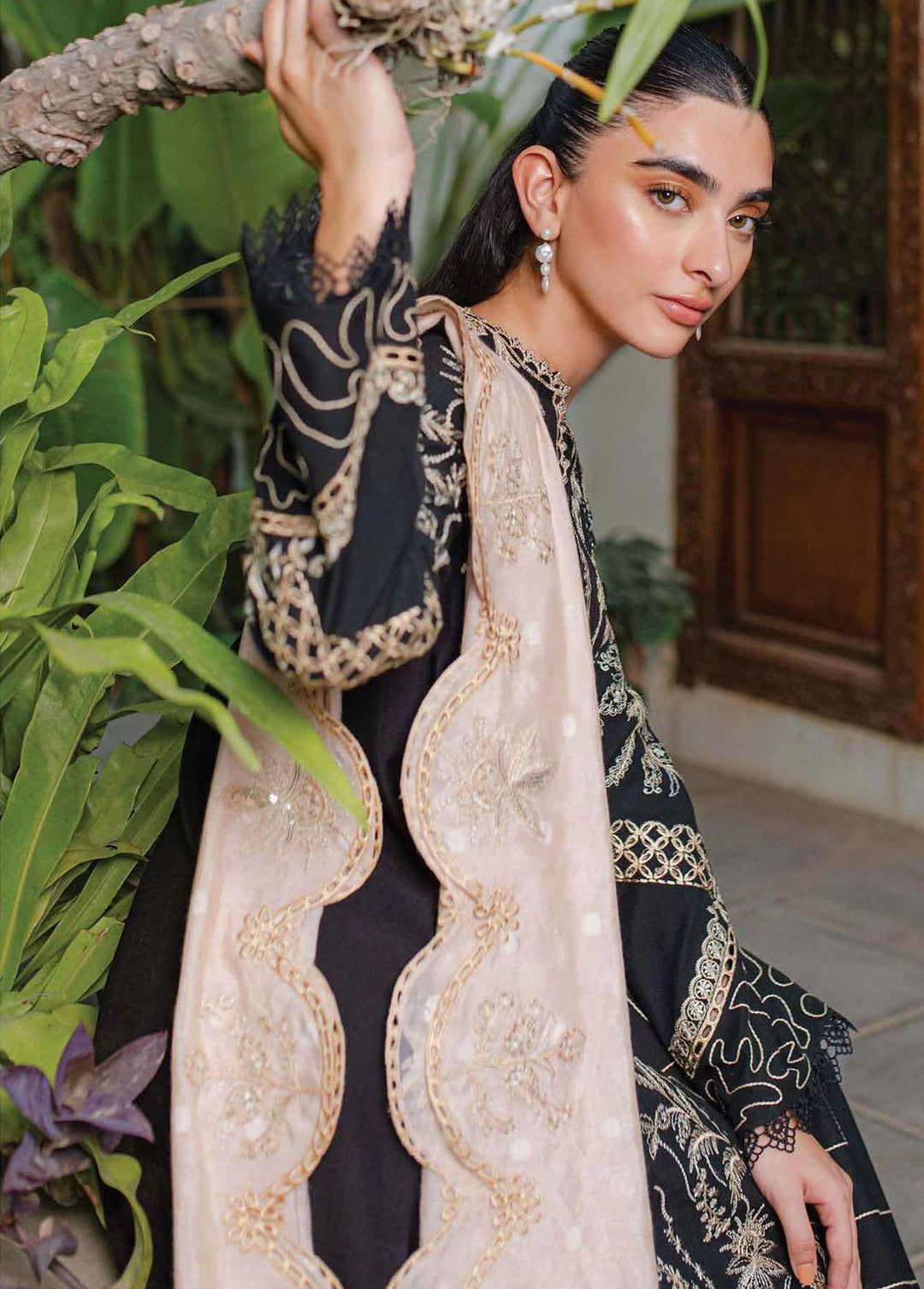 Qline By Qalamkar Embroidered Linen Suits Unstitched 3 Piece QLM23LN WL-01 Haven - Winter Collection