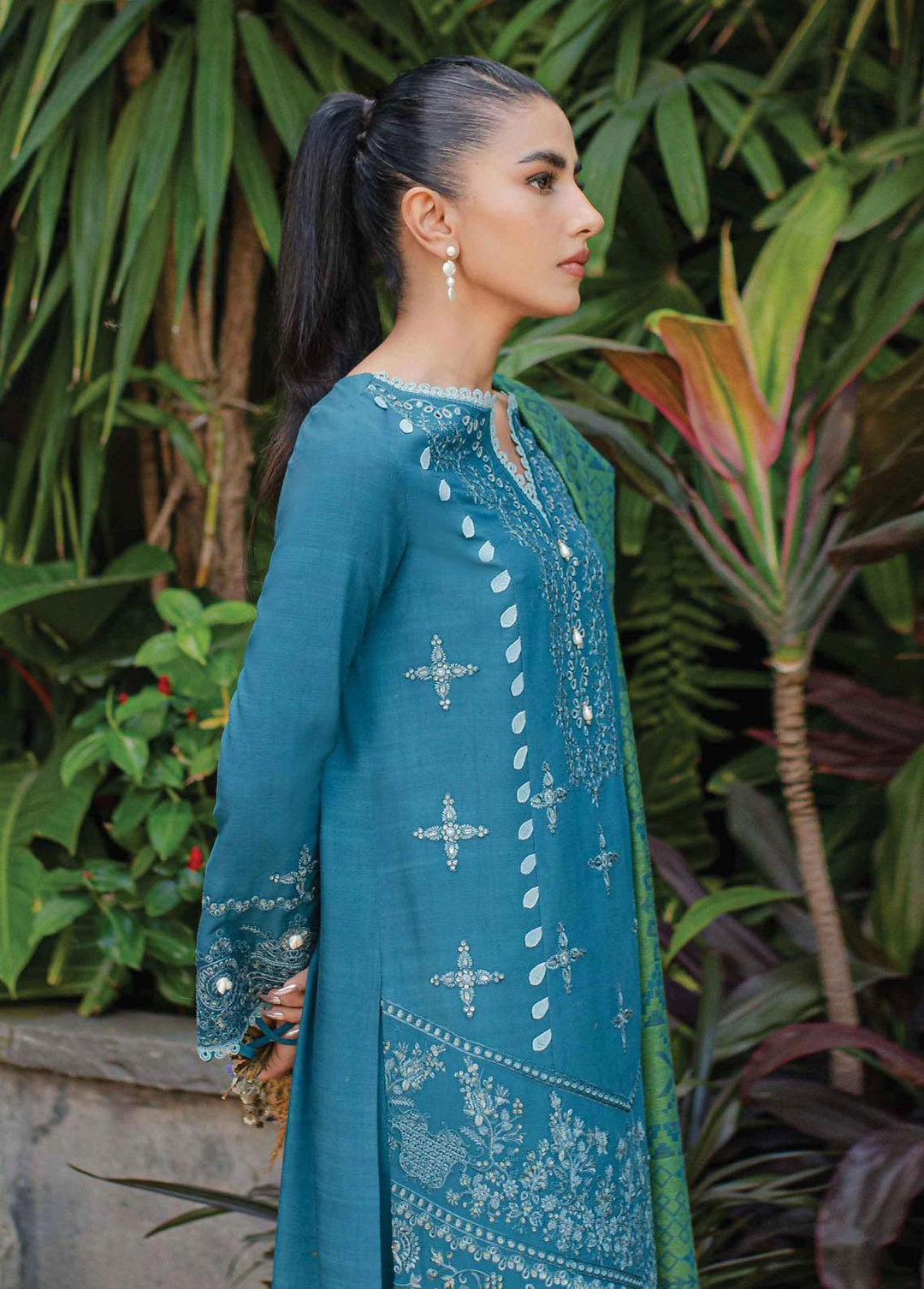 Qline By Qalamkar Embroidered Linen Suits Unstitched 3 Piece QLM23LN WL-08 Solene - Winter Collection