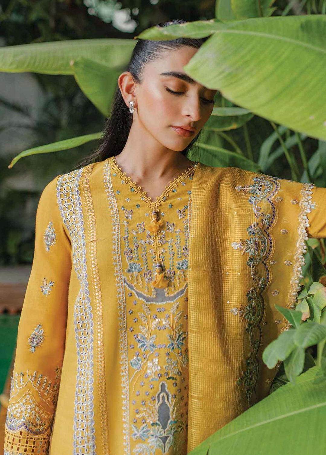 Qline By Qalamkar Embroidered Linen Suits Unstitched 3 Piece QLM23LN WL-09 Valeria - Winter Collection