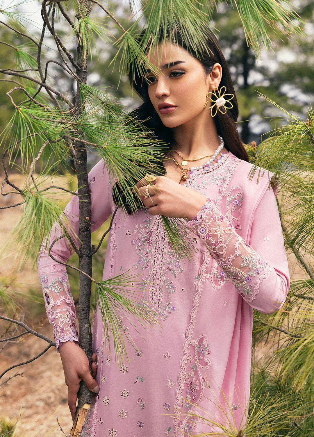 Qlinekari by Qalamkar Embroidered Lawn Suits Unstitched 3 Piece QLM25QK DC-02 Freja - Summer Collection