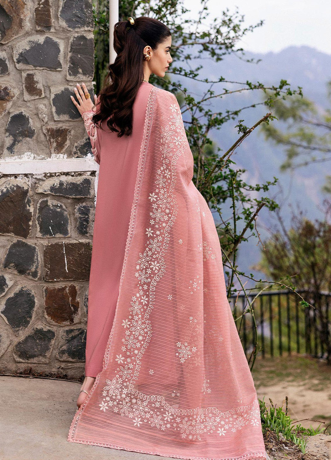 Qlinekari by Qalamkar Embroidered Lawn Suits Unstitched 3 Piece QLM25QK DC-03 Moya - Summer Collection