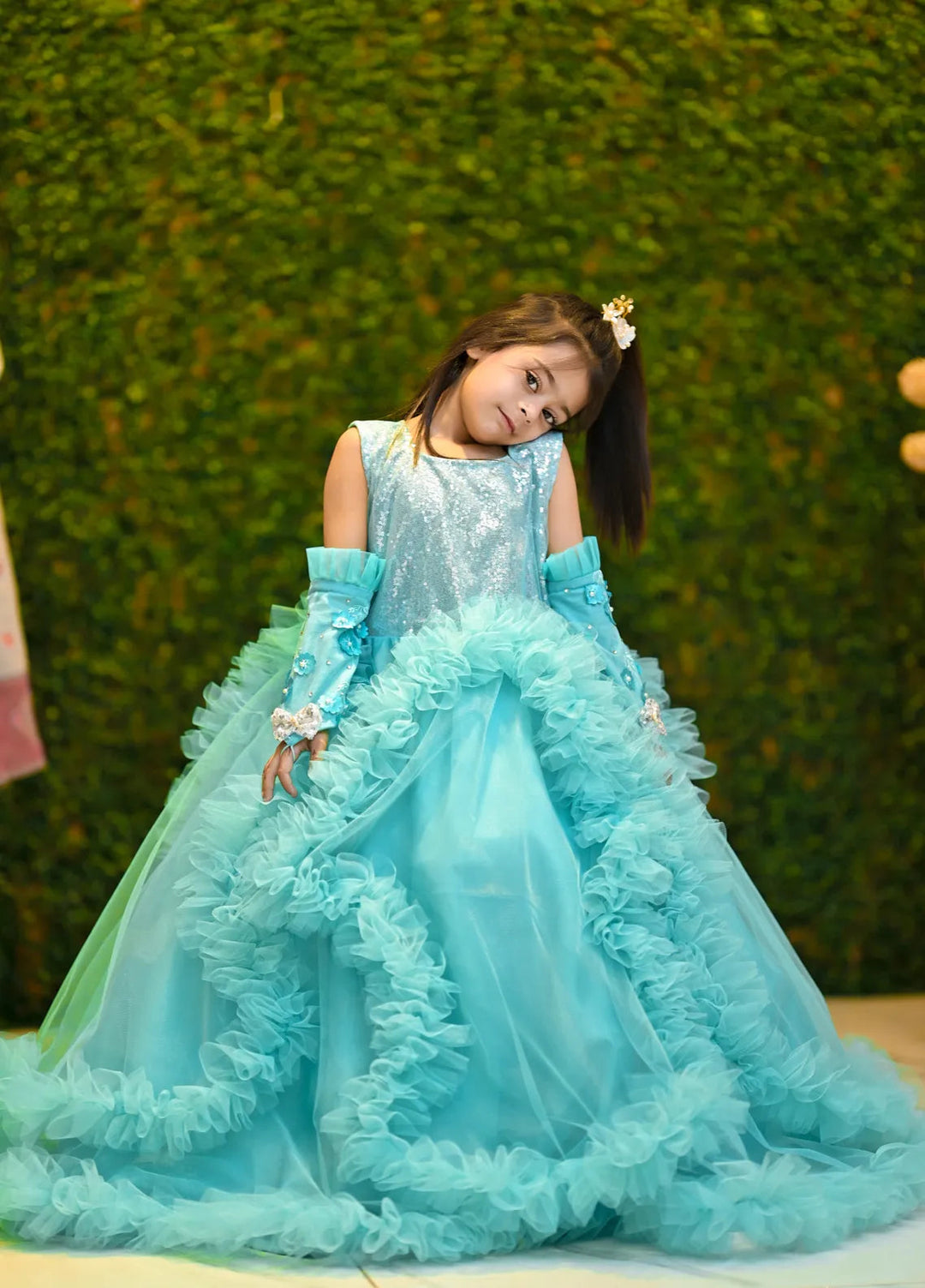 Qurratulain Saqib Pret Embroidered Shirt Ferozi Cape Style