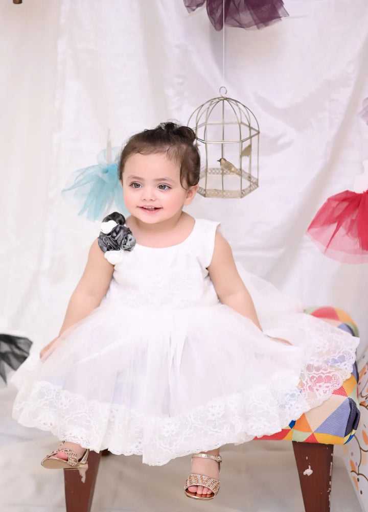 Qurratulain Saqib Pret Embroidered Shirt White Snow