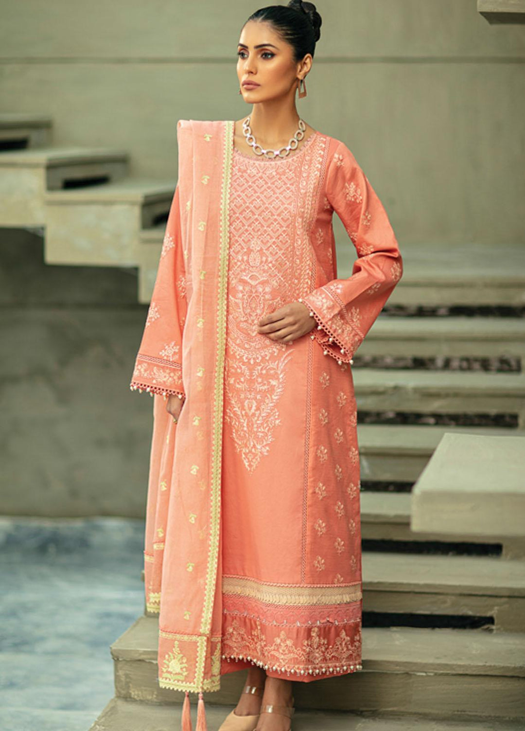Raaya by Rang Rasiya Embroidered Lawn Suits Unstitched 3 Piece RY22CL D-03 BRADEN - Summer Collection