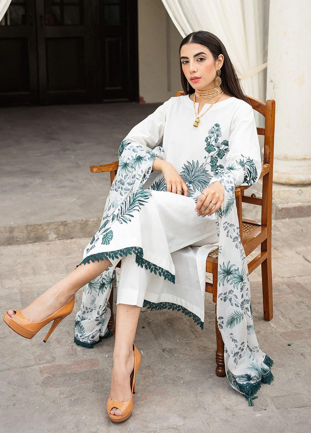 Raha By Muraad Embroidered Lawn Suits Unstitched 3 Piece MU23R Lillian - Festive Collection