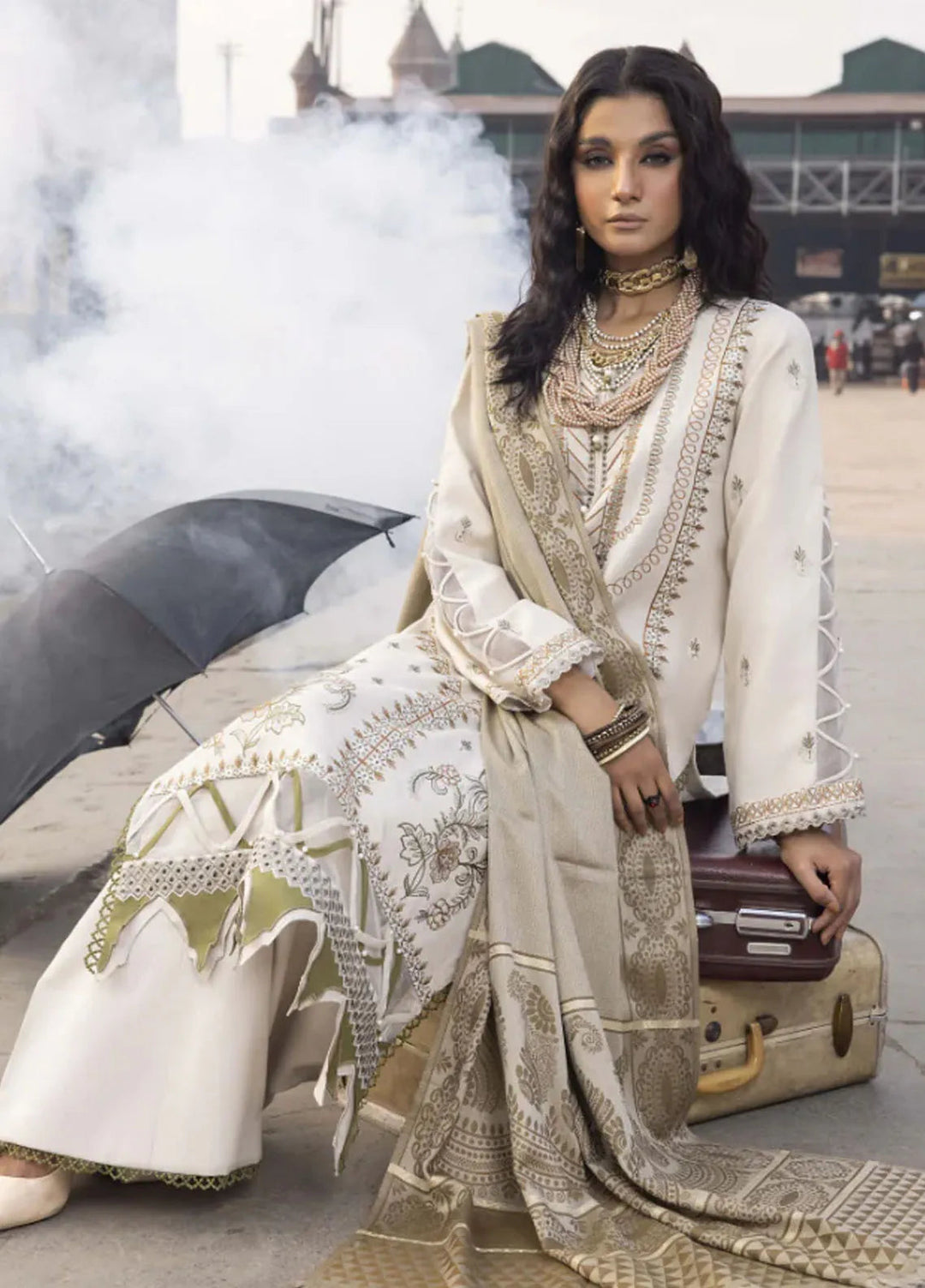 Rahgeer by Humdum Embroidered Wool Suit Unstitched 3 Piece D-04 - Winter Collection