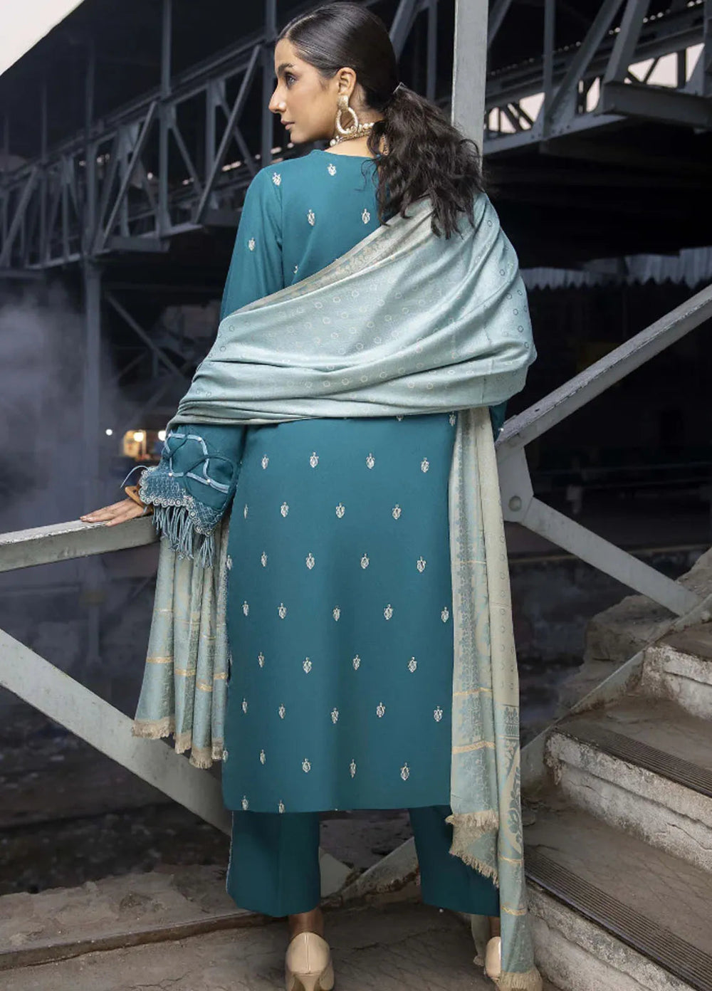 Rahgeer by Humdum Embroidered Wool Suit Unstitched 3 Piece D-07 - Winter Collection
