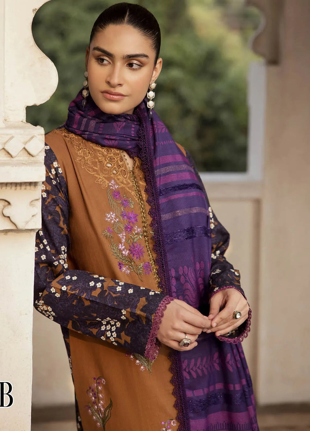 Rajbari Embroidered Khaddar Suit Unstitched 3 Piece RB24W 1B - Winter Collection