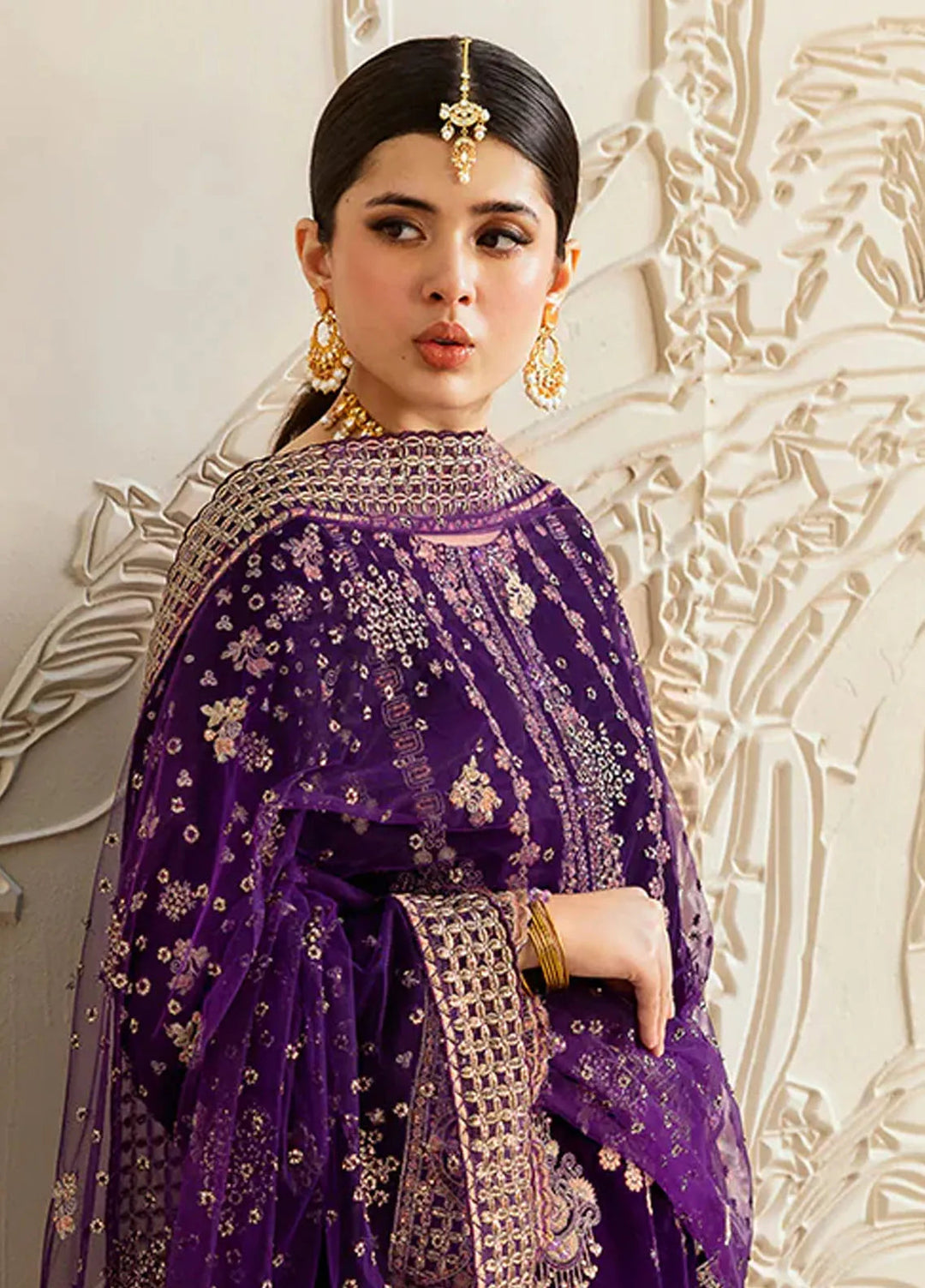 Ramsha Embroidered Velvet Suit Unstitched 3 Piece RSH24VL V-602 - Luxury Collection