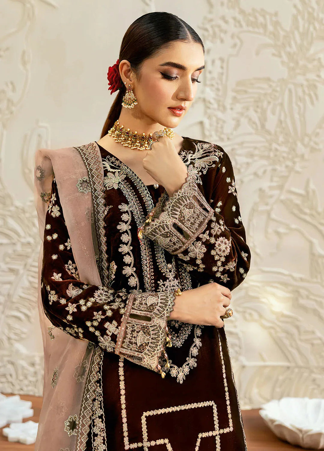Ramsha Embroidered Velvet Suit Unstitched 3 Piece RSH24VL V-606 - Luxury Collection
