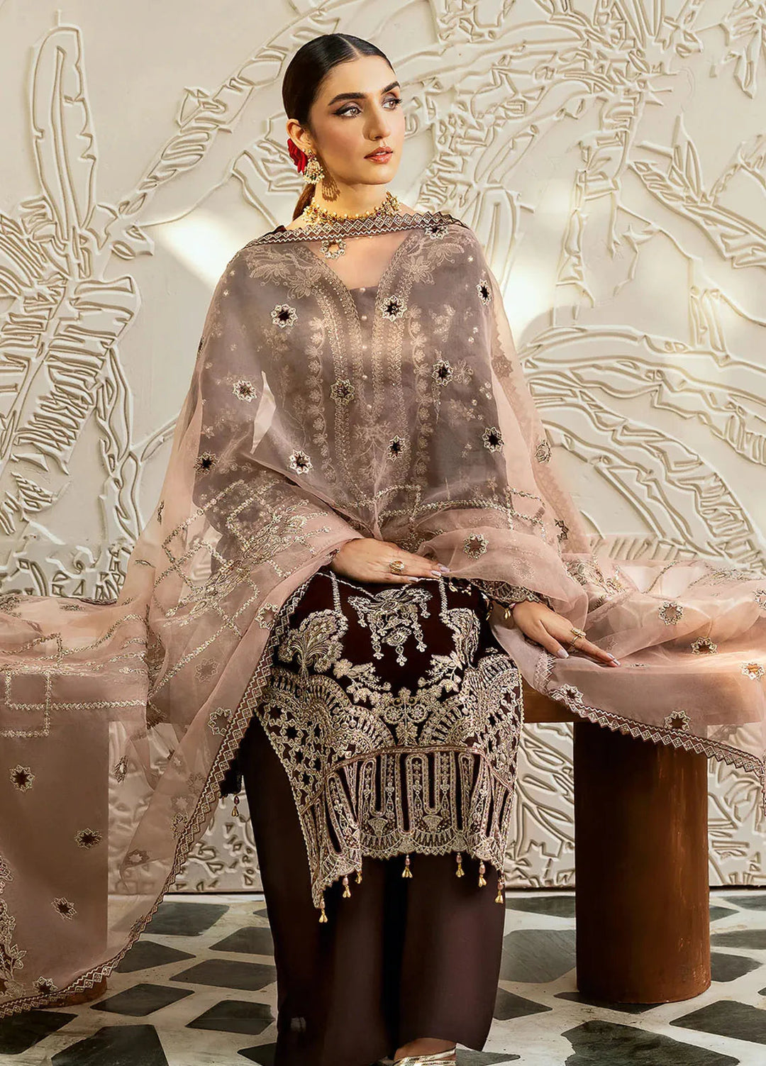 Ramsha Embroidered Velvet Suit Unstitched 3 Piece RSH24VL V-606 - Luxury Collection