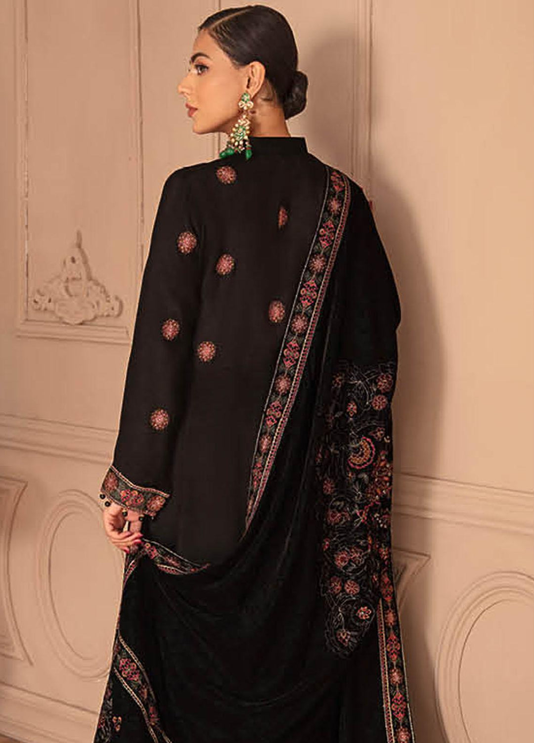 Ramsha Embroidered Velvet Suits Unstitched 3 Piece RSH22V5 V-504 - Winter Collection