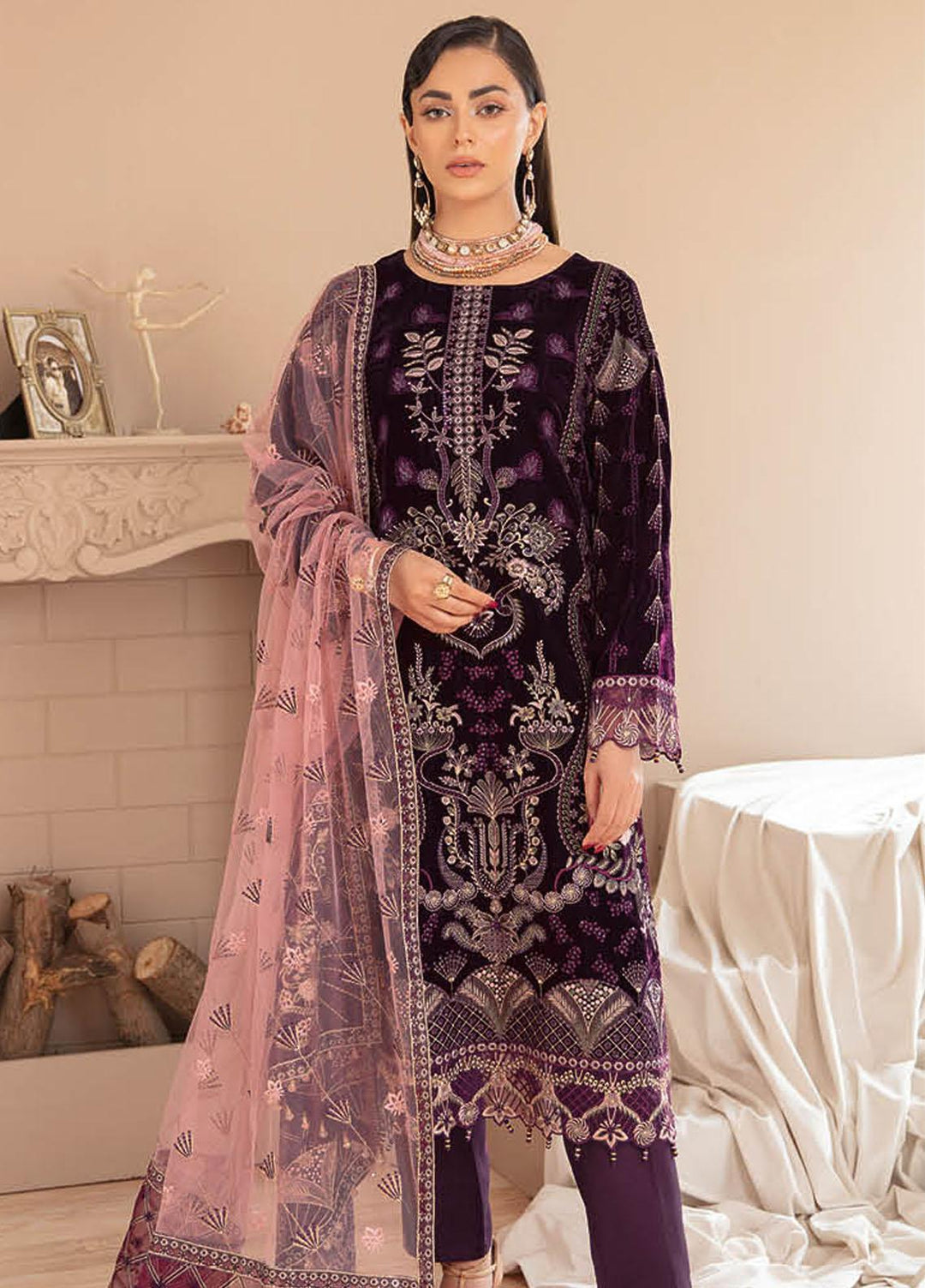 Ramsha Embroidered Velvet Suits Unstitched 3 Piece RSH22V5 V-505 - Winter Collection