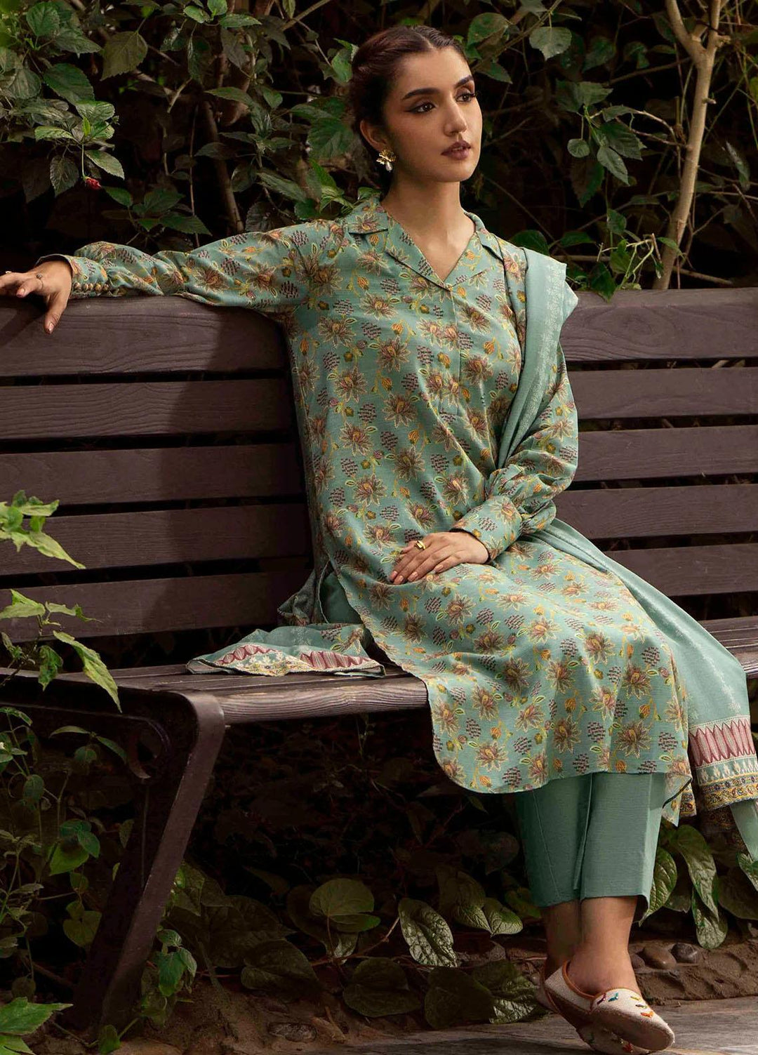 Rang By Motifz Printed Khaddar Suits Unstitched 3 Piece MT23R-V2 4361-Raya - Winter Collection