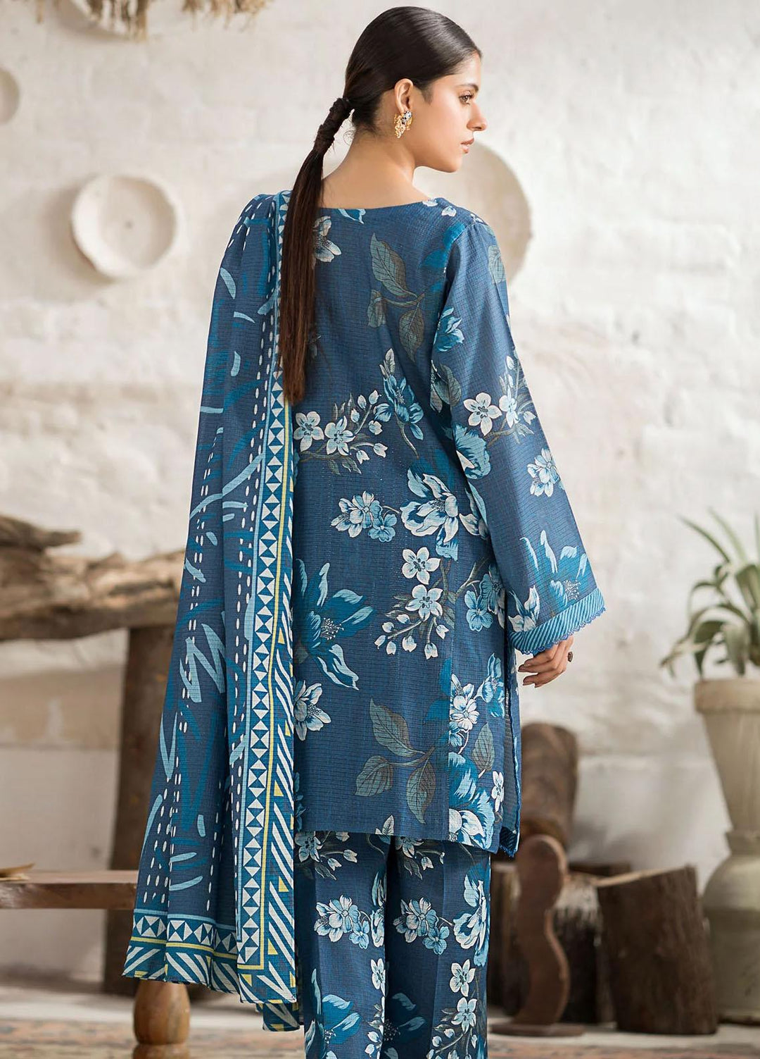 Rang By Motifz Printed Khaddar Suits Unstitched 3 Piece MT23R-V3 4411 Dastaan - Winter Collection