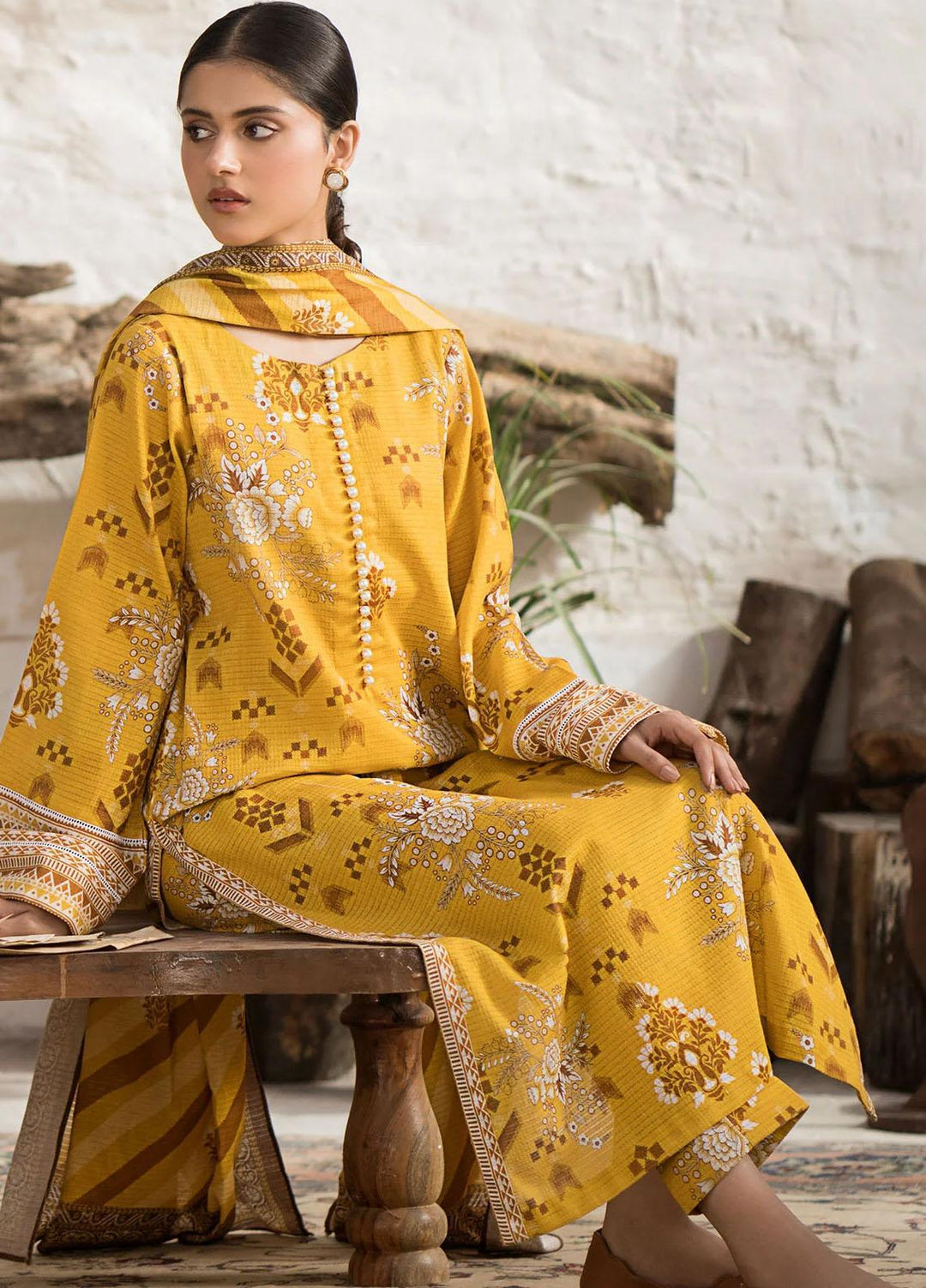 Rang By Motifz Printed Khaddar Suits Unstitched 3 Piece MT23R-V3 4414 Riwayaat - Winter Collection