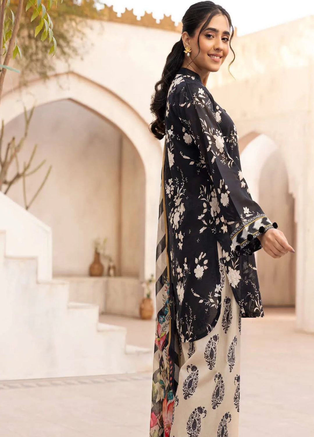 Rang by Motifz Printed Lawn Suits Unstitched 3 Piece 5515 Rita - Summer Collection