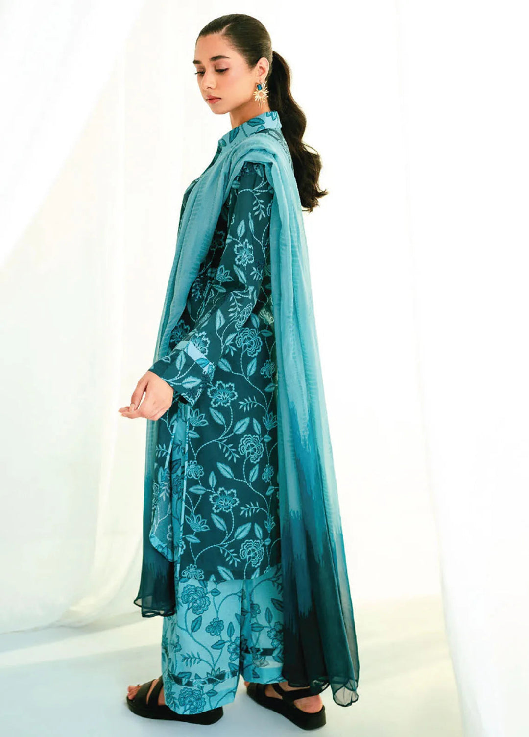 Rang e Bahar by Humdum Embroidered Lawn Suits Unstitched 3 Piece HD25RB D-10 - Summer Collection