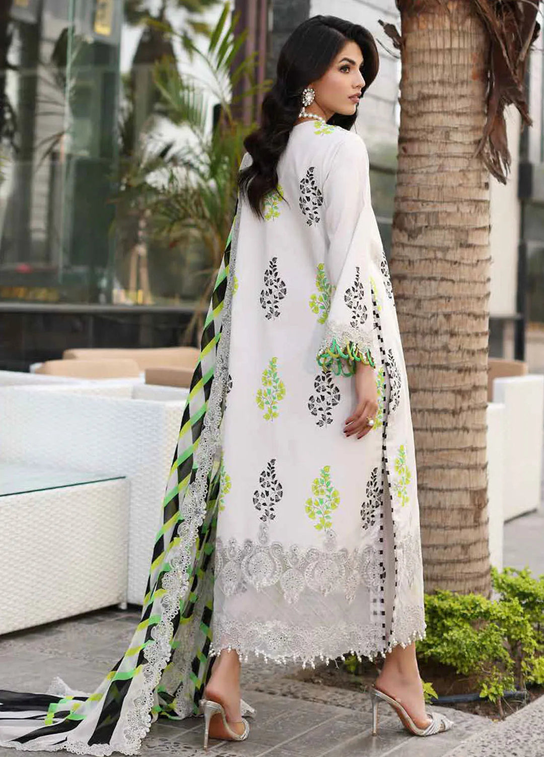 Rang-E-Bahar Embroidered Lawn Suit Unstitched 3 Piece CRZ24RB CRB4-14 - Spring Summer Collection