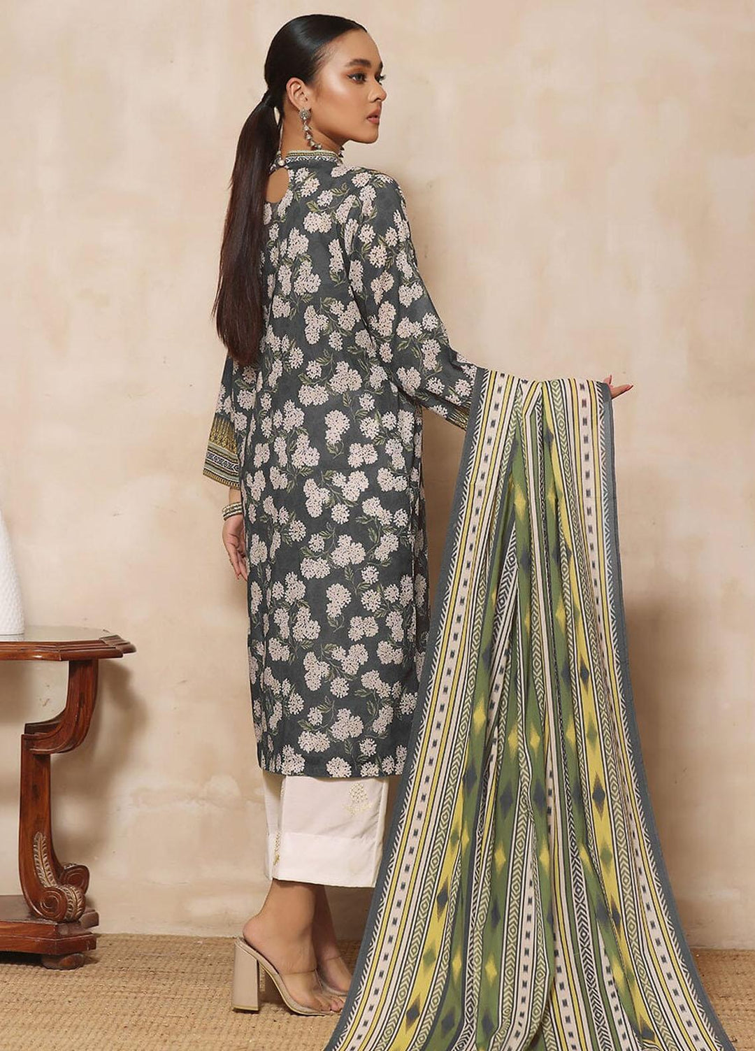 Rang-e-Hayah By Khas Embroidered Lawn Suits Unstitched 3 Piece KHS23RH KL-1933 - Summer Collection