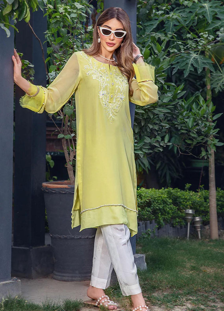 Malook By Shazia Ovais Pret Embroidered Georgette 3 Piece Suit MLK23RH Lemonade