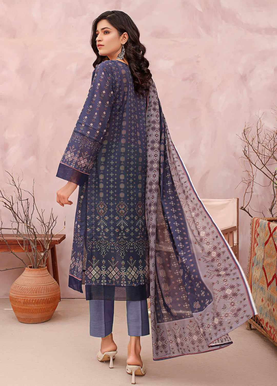 Rang-e-Noor By Humdum Embroidered Lawn Suits Unstitched 3 Piece HD23RN 02 - Summer Collection