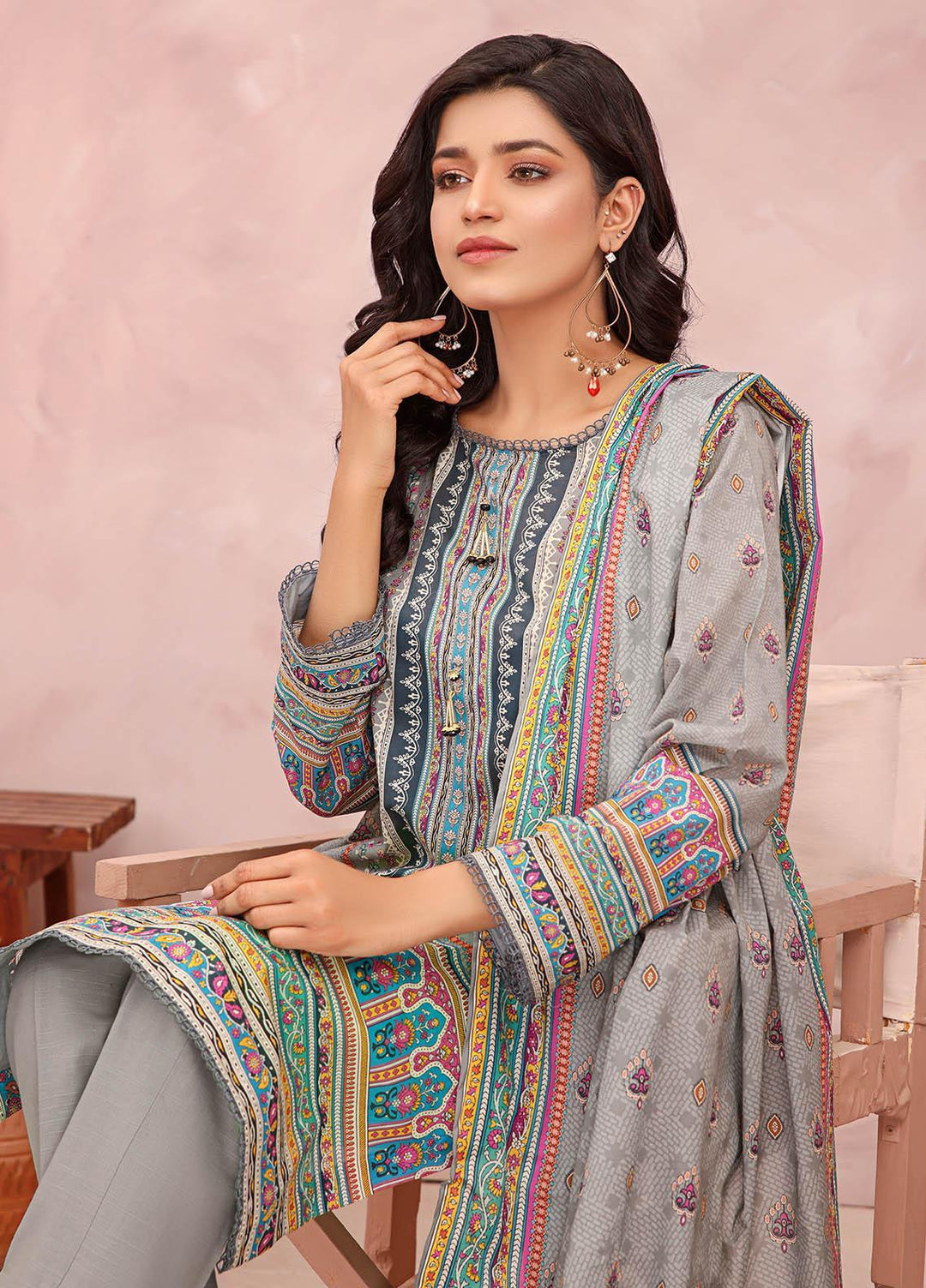 Rang-e-Noor By Humdum Embroidered Lawn Suits Unstitched 3 Piece HD23RN 03 - Summer Collection