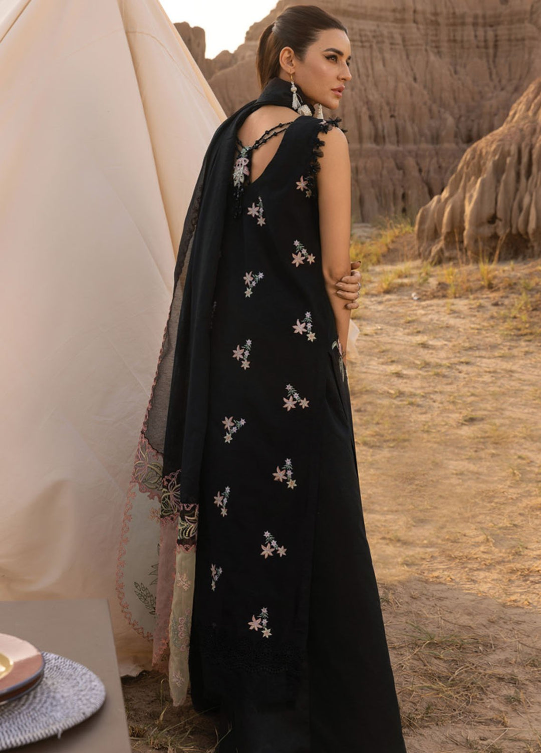 Rang Rasiya Embroidered Lawn Suits Unstitched 3 Piece RR25PE D-05 Zoya - Eid Collection