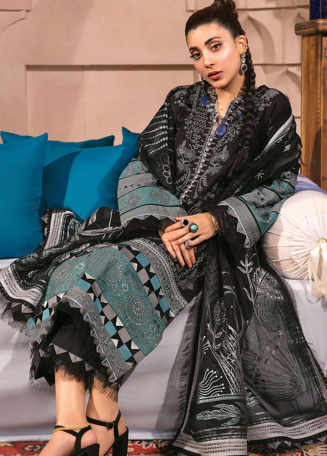 Mishri Si Yaadein By Rang Rasiya Embroidered Lawn Suits Unstitched 3 Piece RR22MY Emerald Seas 2A - Premium Collection