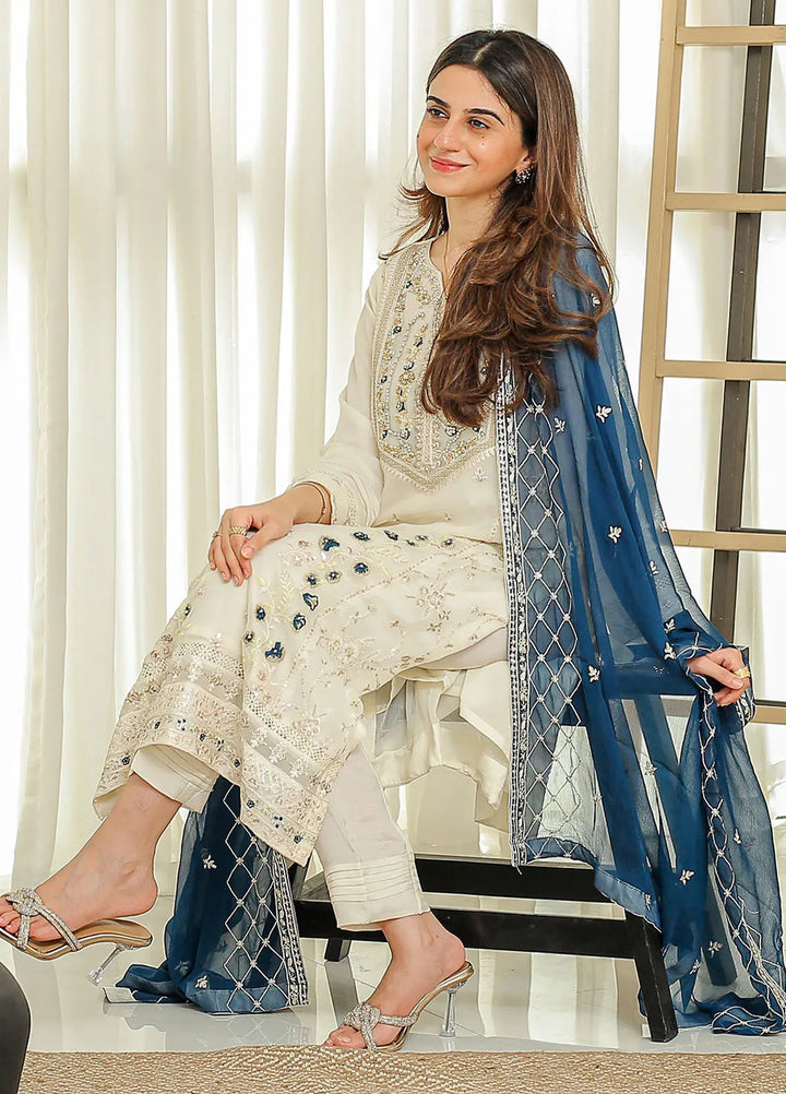 Rangeen Pret Embroidered Chiffon 3 Piece Suit Aleesa