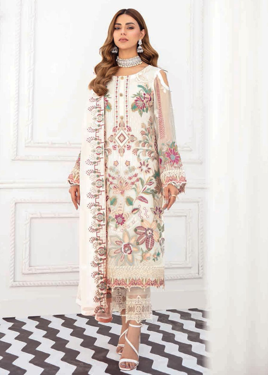 Rangoon by Ramsha Embroidered Chiffon Suits Unstitched 3 Piece RSH22-R8 D-811 - Luxury Collection