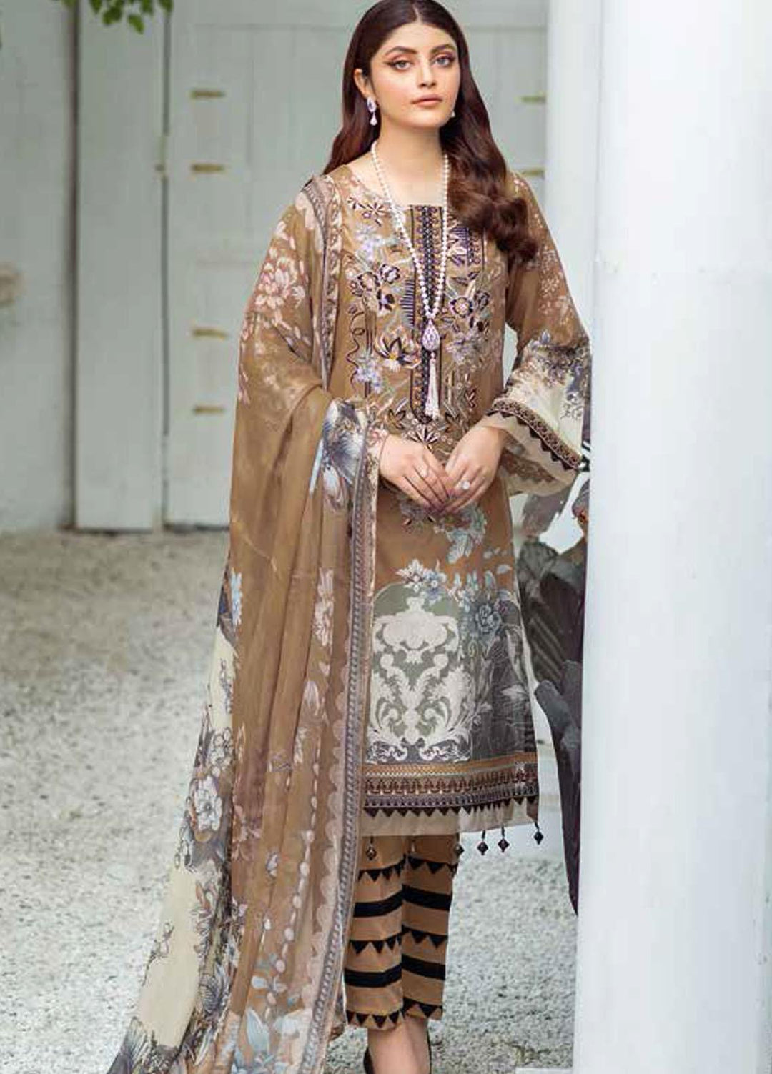 Rangrez by Ramsha Embroidered Lawn Suits Unstitched 3 Piece RSH21RG D-N 111 - Summer Collection