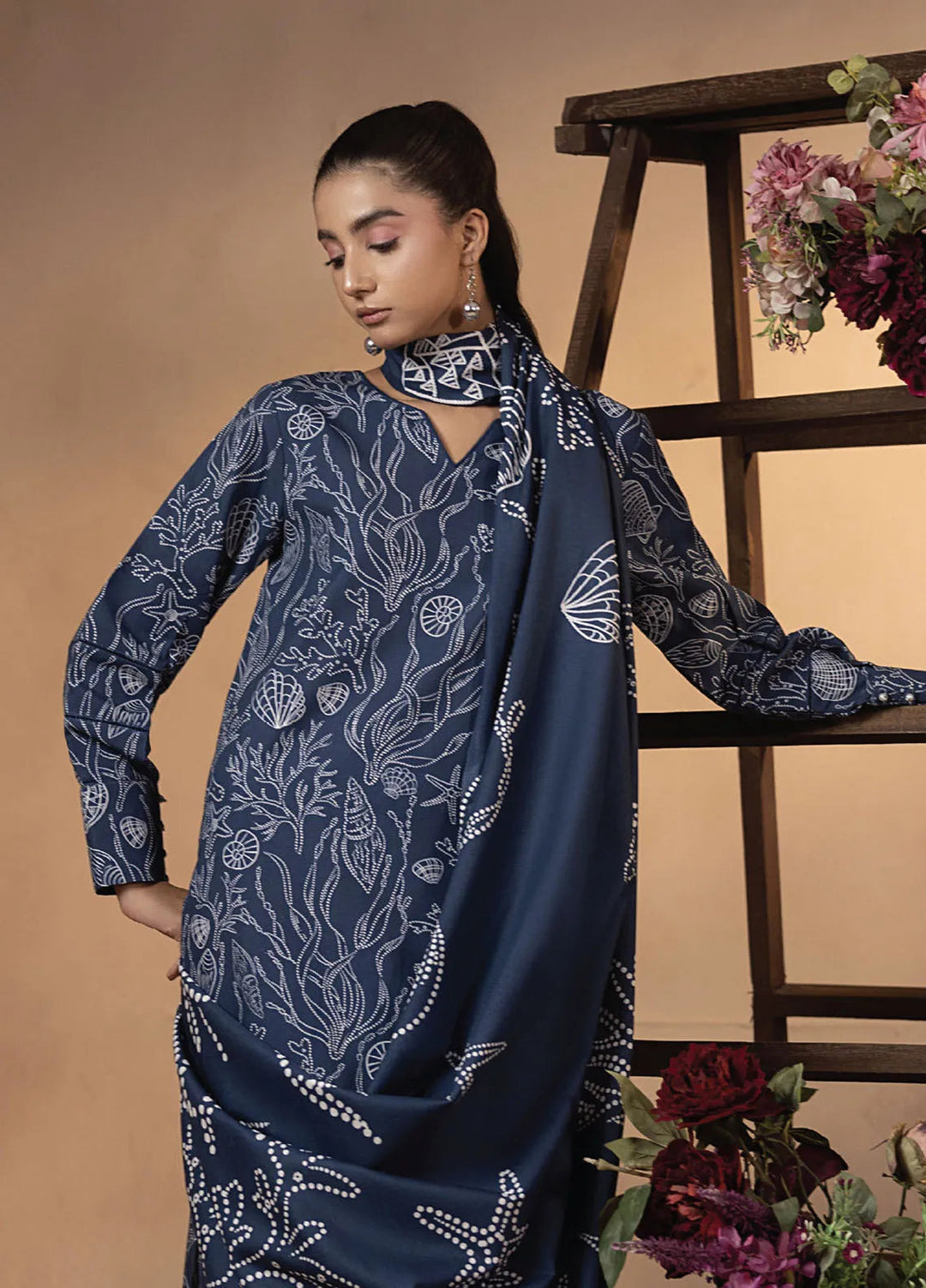 Raya by Humdum Printed Khaddar Suits Unstitched 3 Piece HD24RU D-09 - Winter Collection