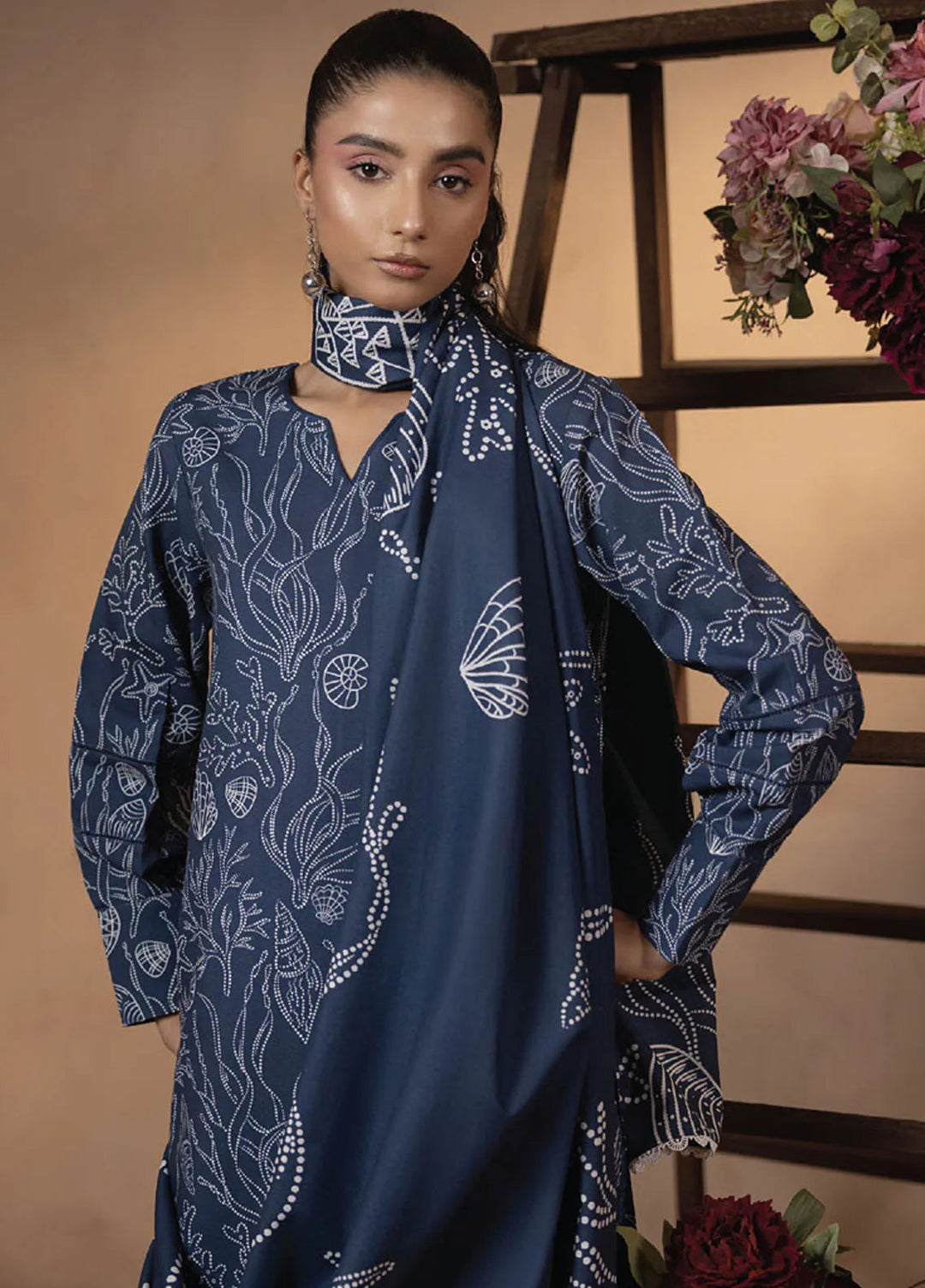 Raya by Humdum Printed Khaddar Suits Unstitched 3 Piece HD24RU D-09 - Winter Collection