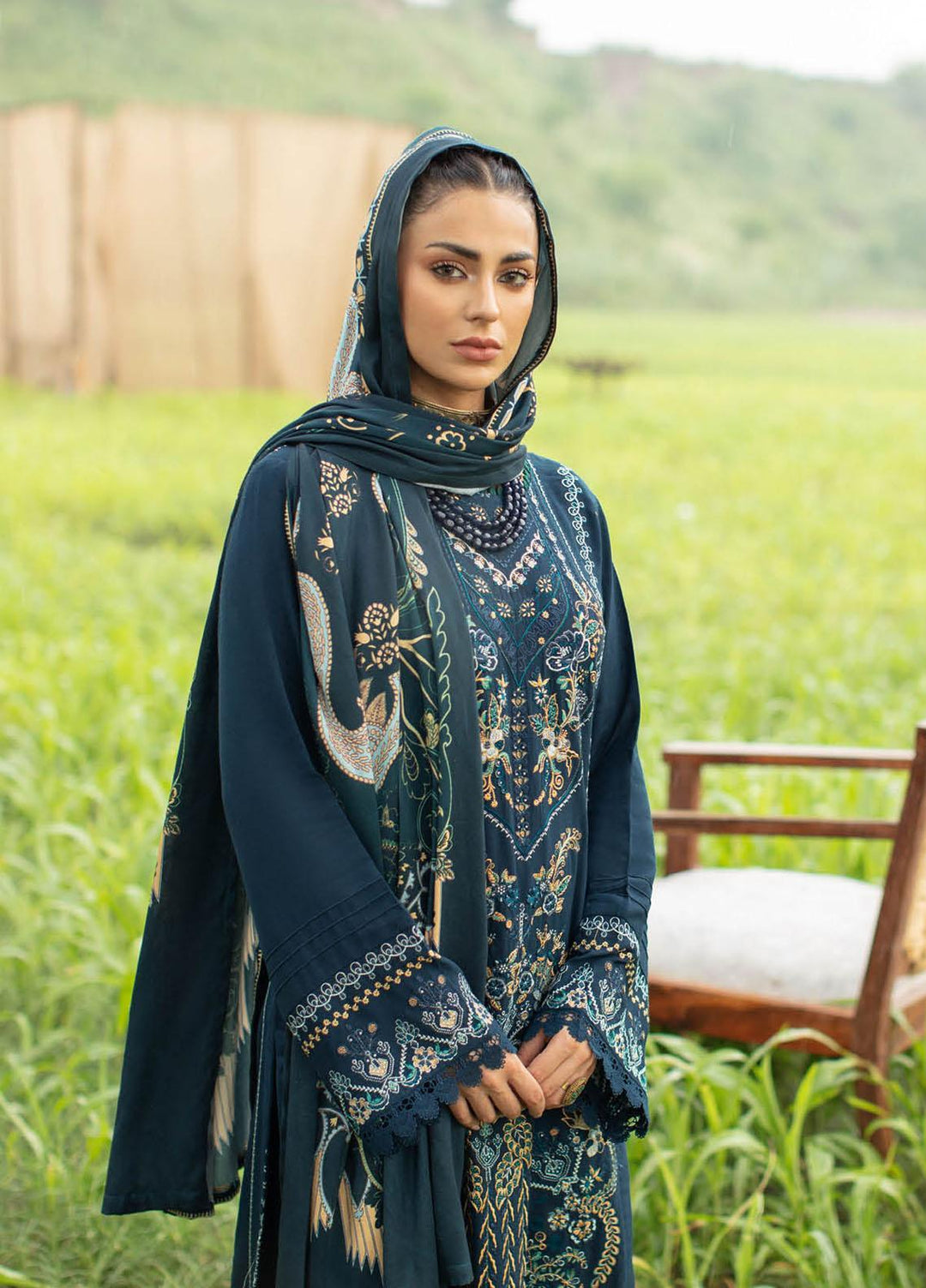 Reet By Ramsha Embroidered Karandi Suits Unstitched 3 Piece RSH22-R6 R-603 - Luxury Collection