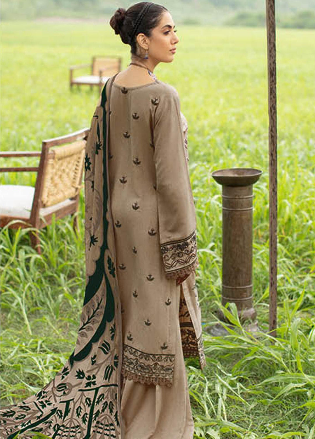 Reet By Ramsha Embroidered Karandi Suits Unstitched 3 Piece RSH22-R6 R-606 - Luxury Collection