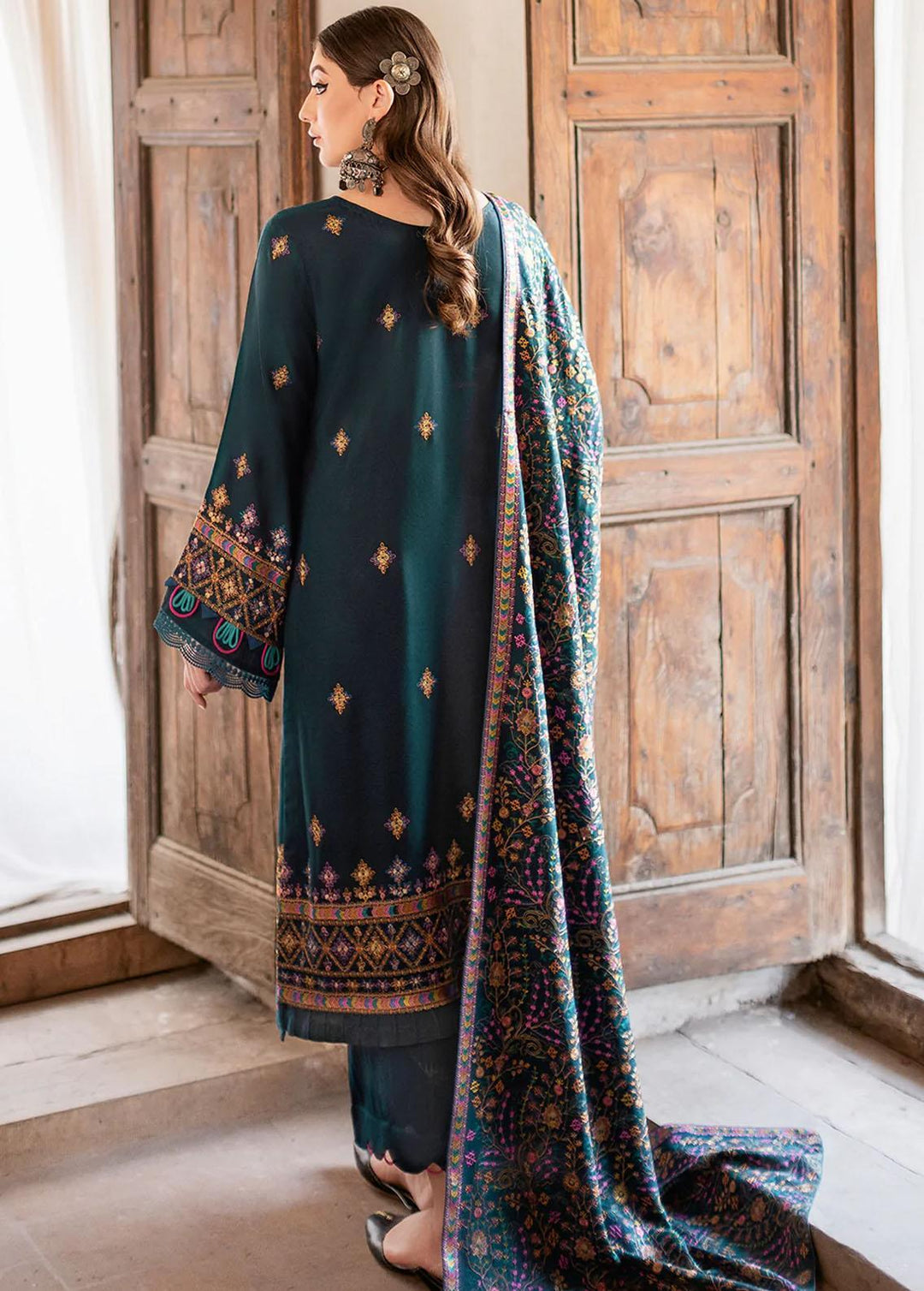 Reet By Ramsha Embroidered Karandi Suits Unstitched 3 Piece RSH22-R8 R-806 - Luxury Collection