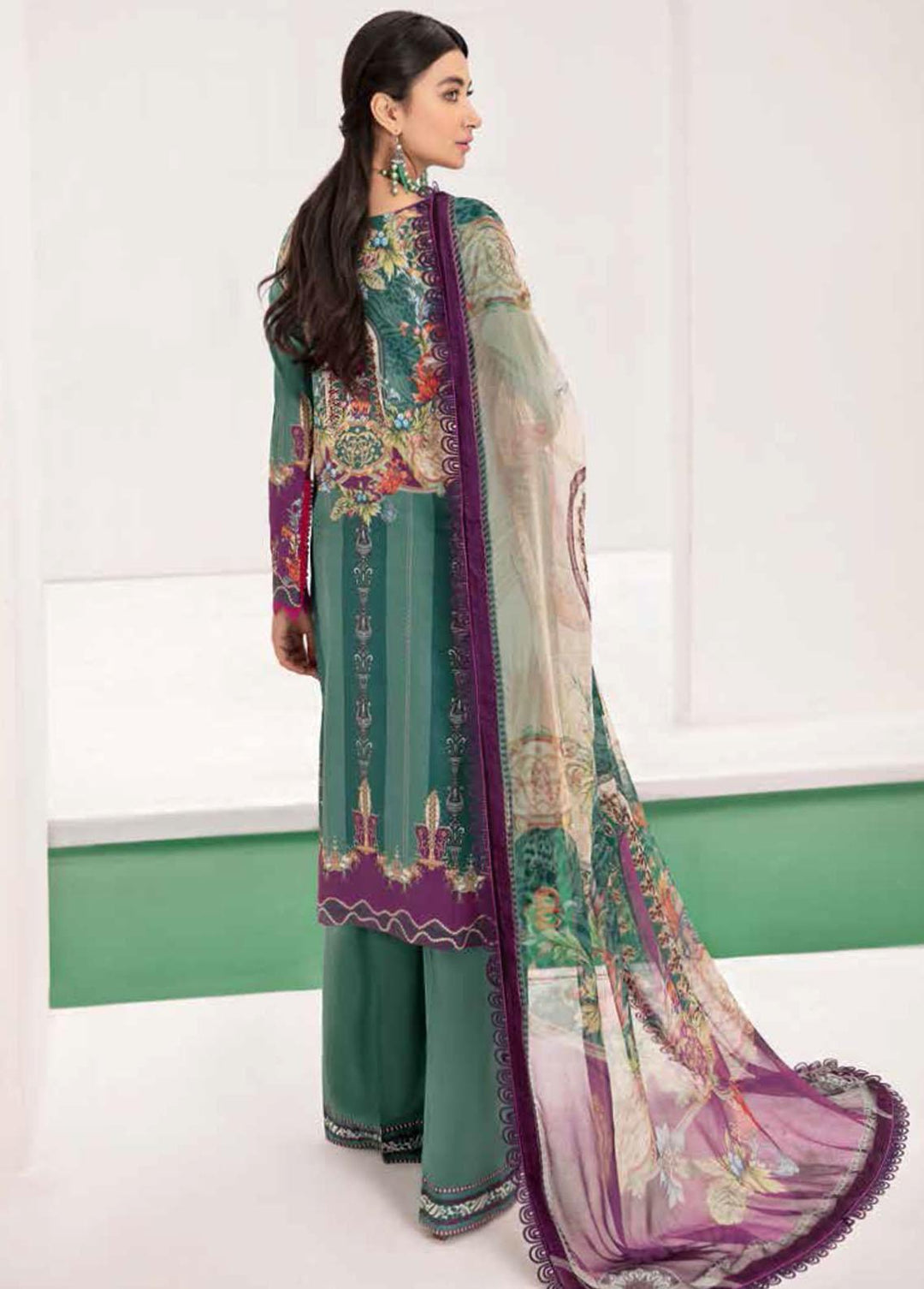 Reet By Ramsha Embroidered Lawn Suits Unstitched 3 Piece RSH22-R4 R-401 - Luxury Collection
