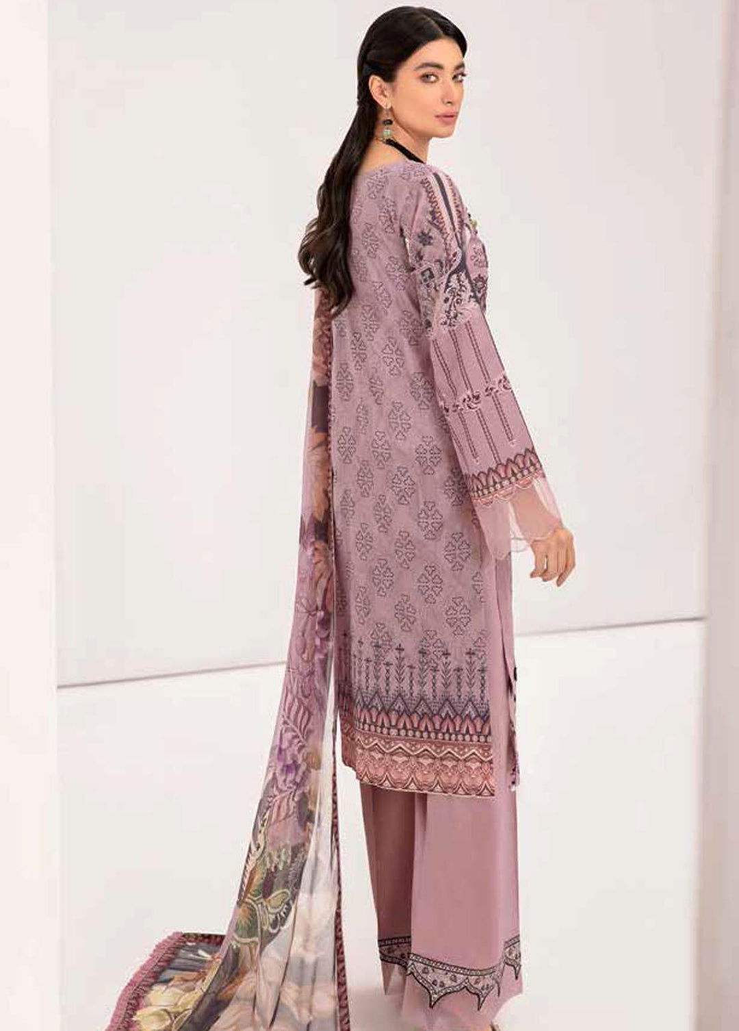 Reet By Ramsha Embroidered Lawn Suits Unstitched 3 Piece RSH22-R4 R-402 - Luxury Collection