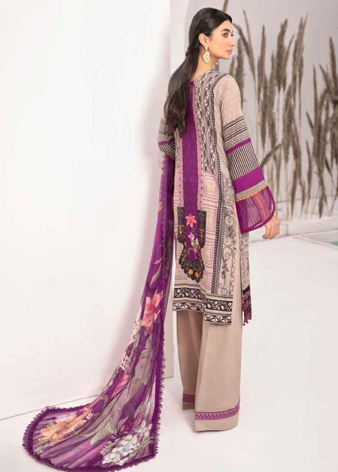 Reet By Ramsha Embroidered Lawn Suits Unstitched 3 Piece RSH22-R4 R-407 - Luxury Collection