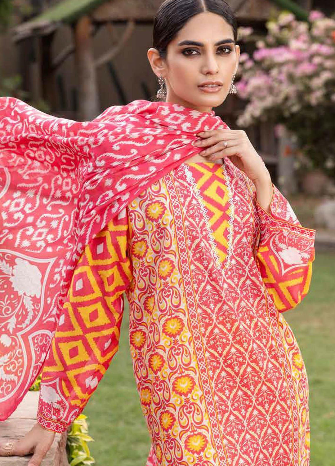 Regalia By Gul Ahmed Printed Lawn Suits Unstitched 3 Piece GA22RL RG-32007 A - Summer Collection