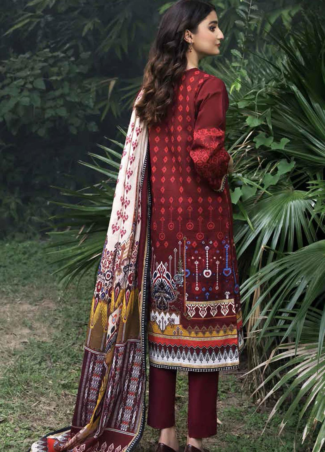Regalia By Gul Ahmed Printed Khaddar Suits Unstitched 3 Piece GA22RG-1 WR22013 - Winter Collection