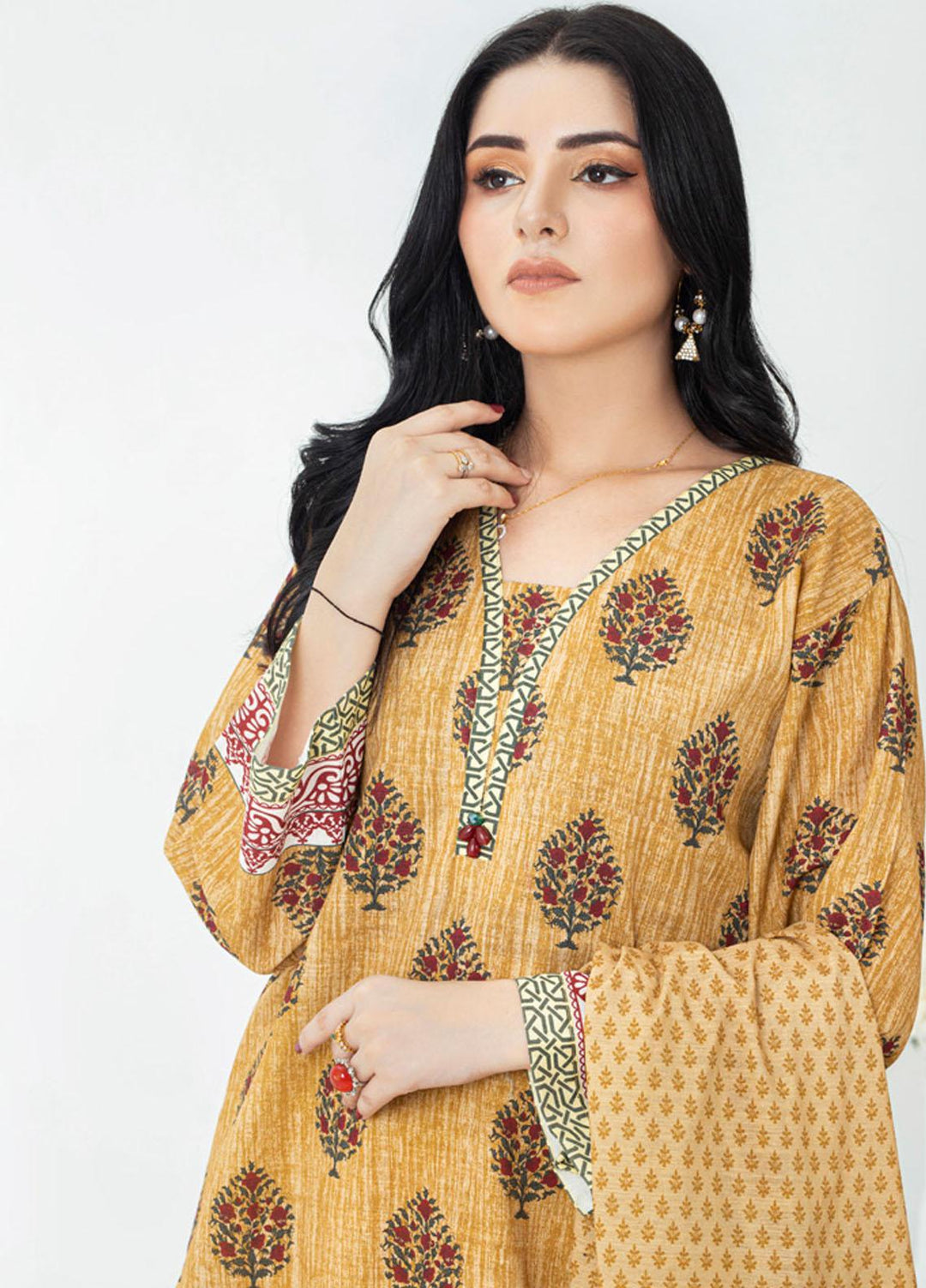 Regalia By Gul Ahmed Printed Khadddar Suits Unstitched 3 Piece GA23RG WR-32001 - Winter Collection