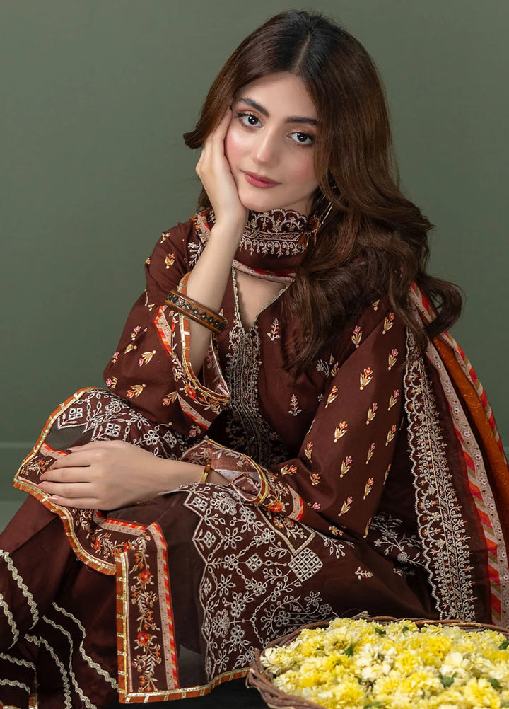 Regalia Textiles Embroidered Lawn Suit Unstitched 3 Piece RGT24C D-03 - Festive Collection