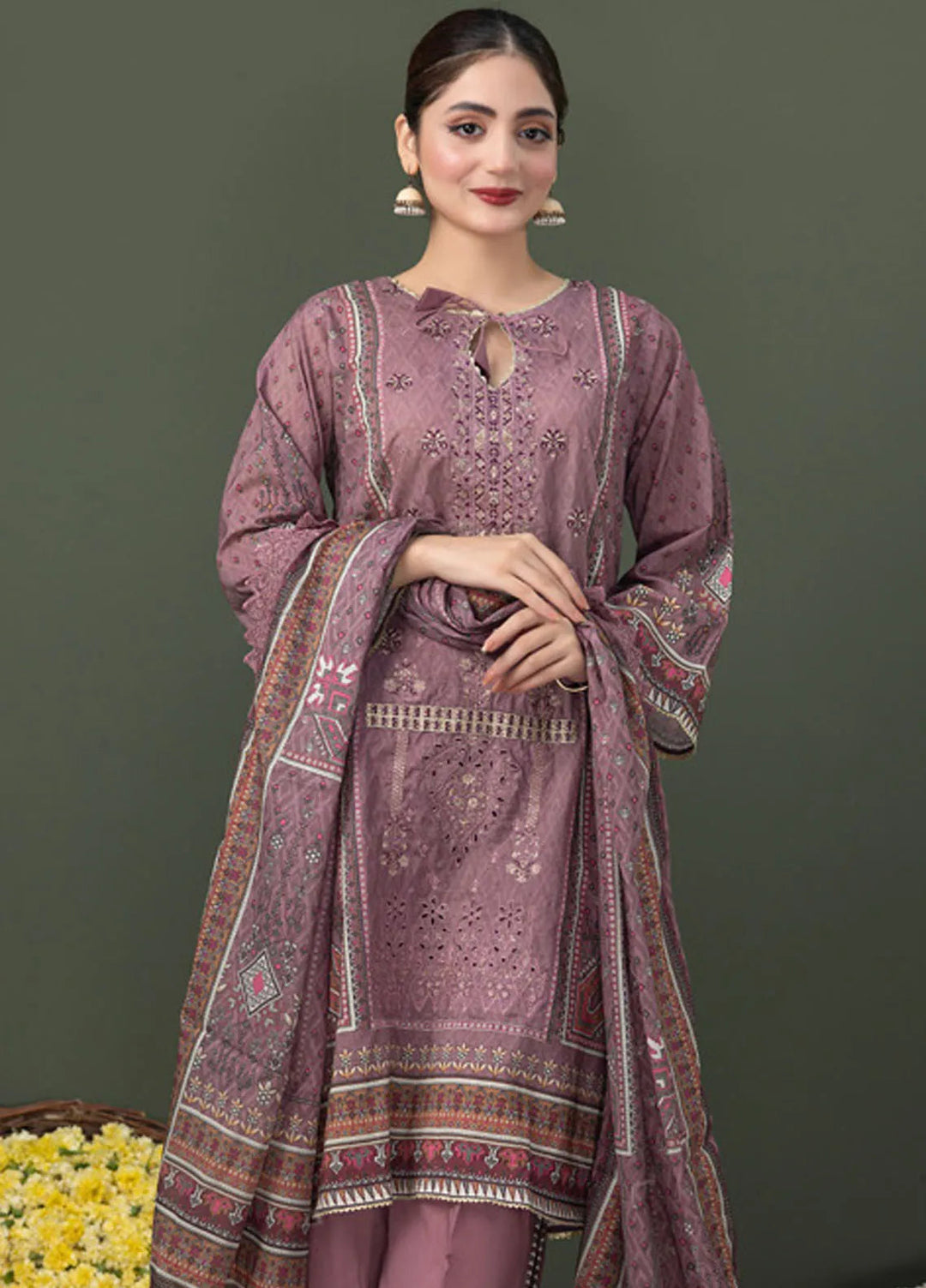 Regalia Textiles Embroidered Lawn Suit Unstitched 3 Piece RGT24C D-09 - Festive Collection