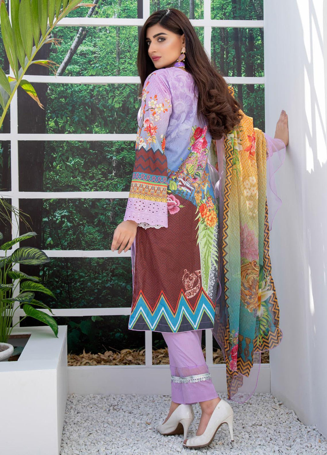 Regalia Textiles Embroidered Lawn Suits Unstitched 3 Piece RG21FE D-02 - Summer Collection