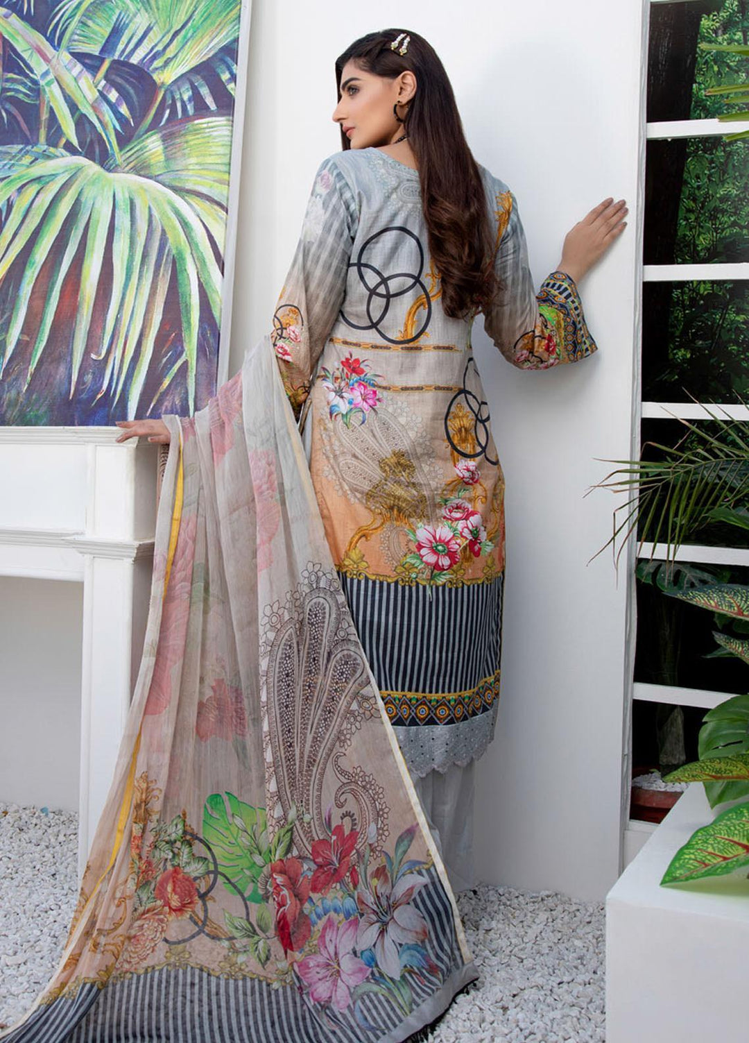 Regalia Textiles Embroidered Lawn Suits Unstitched 3 Piece RG21FE D-05 - Summer Collection