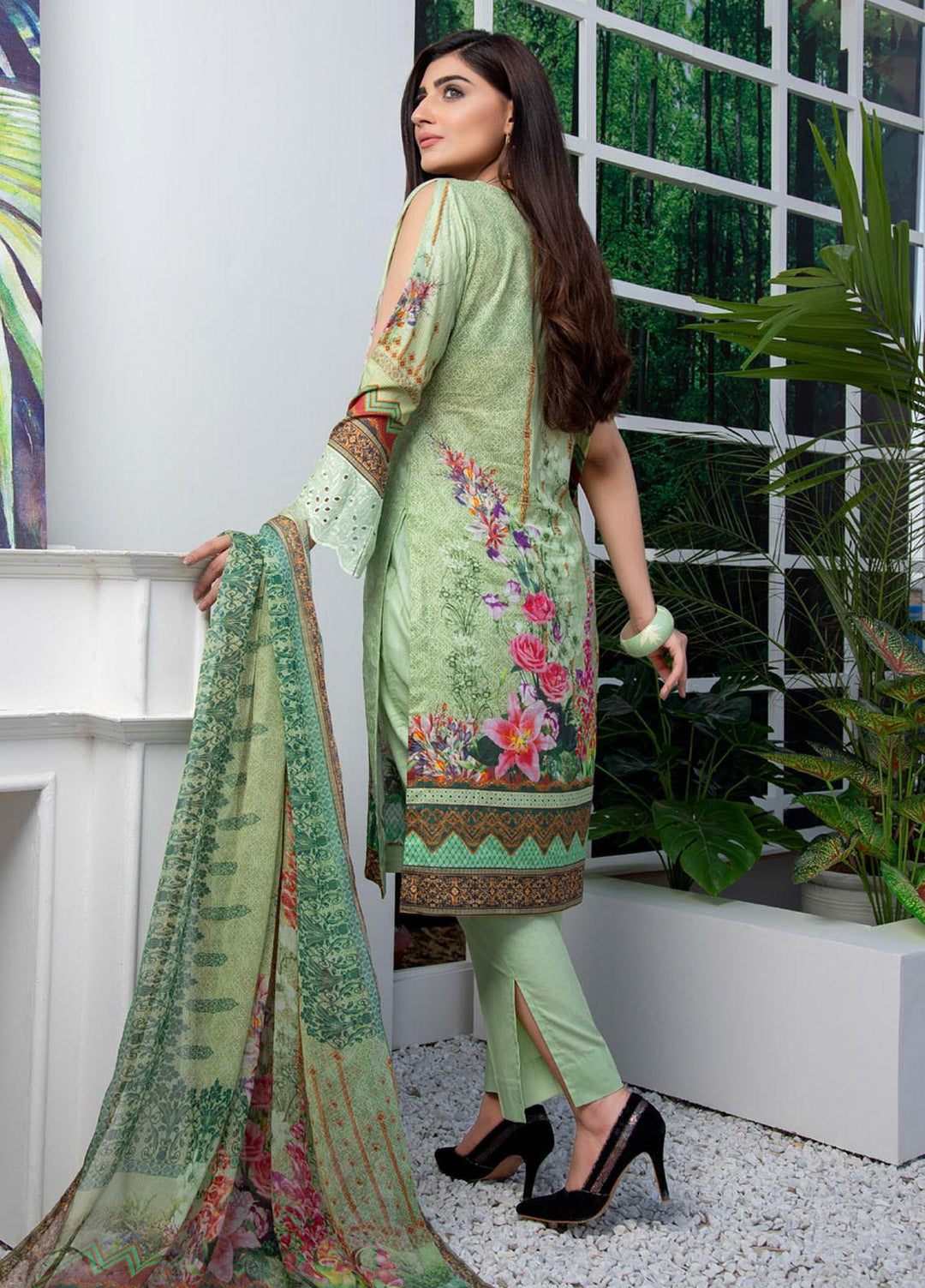 Regalia Textiles Embroidered Lawn Suits Unstitched 3 Piece RG21FE D-07 - Summer Collection