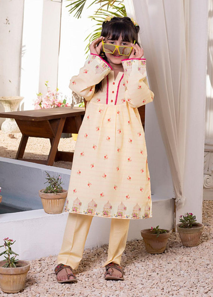 Regalia Textiles Printed Lawn Suits Unstitched 2 Piece RGT23-K4 D-05 - Summer Collection